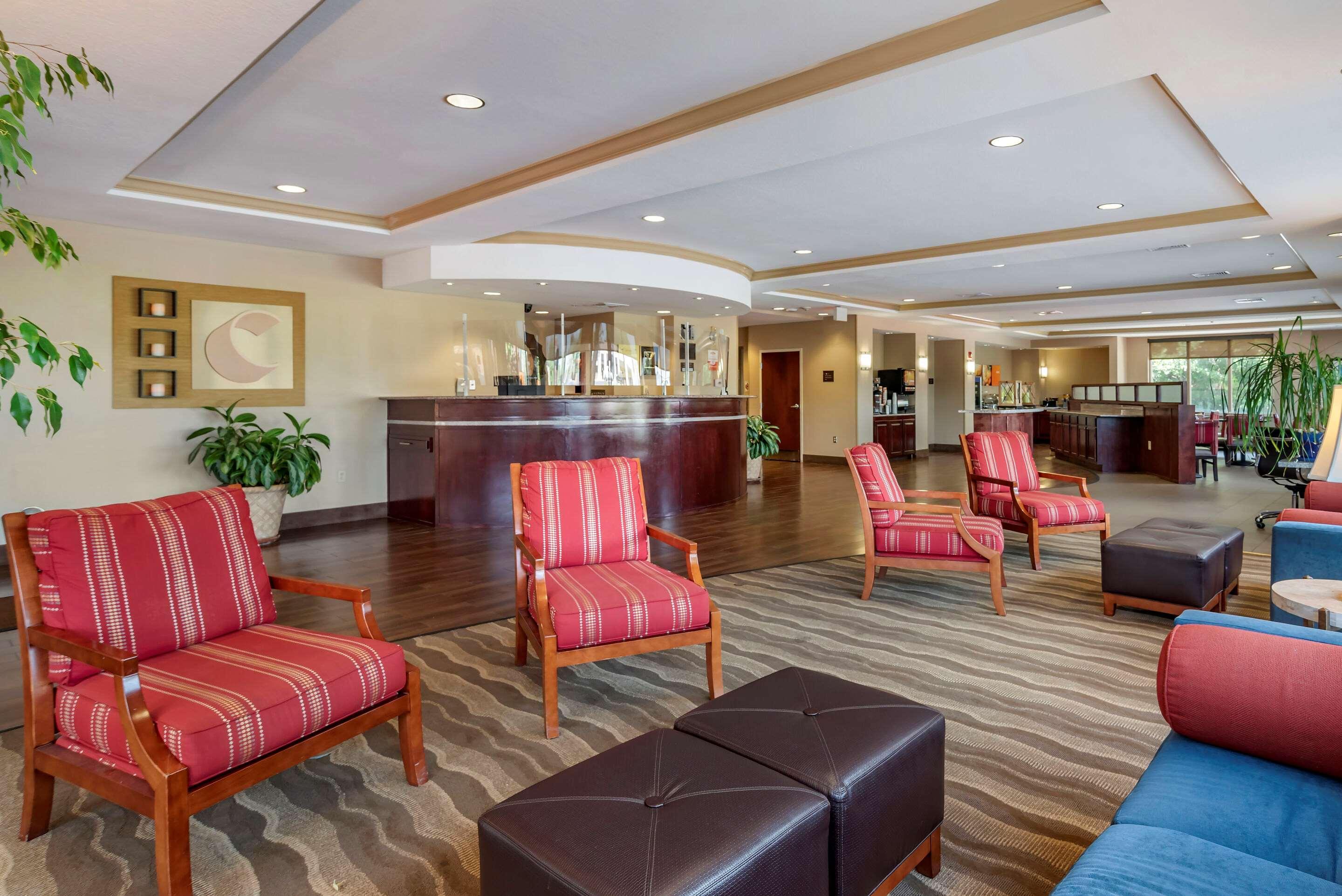 Comfort Suites Biloxi/Ocean Springs Extérieur photo